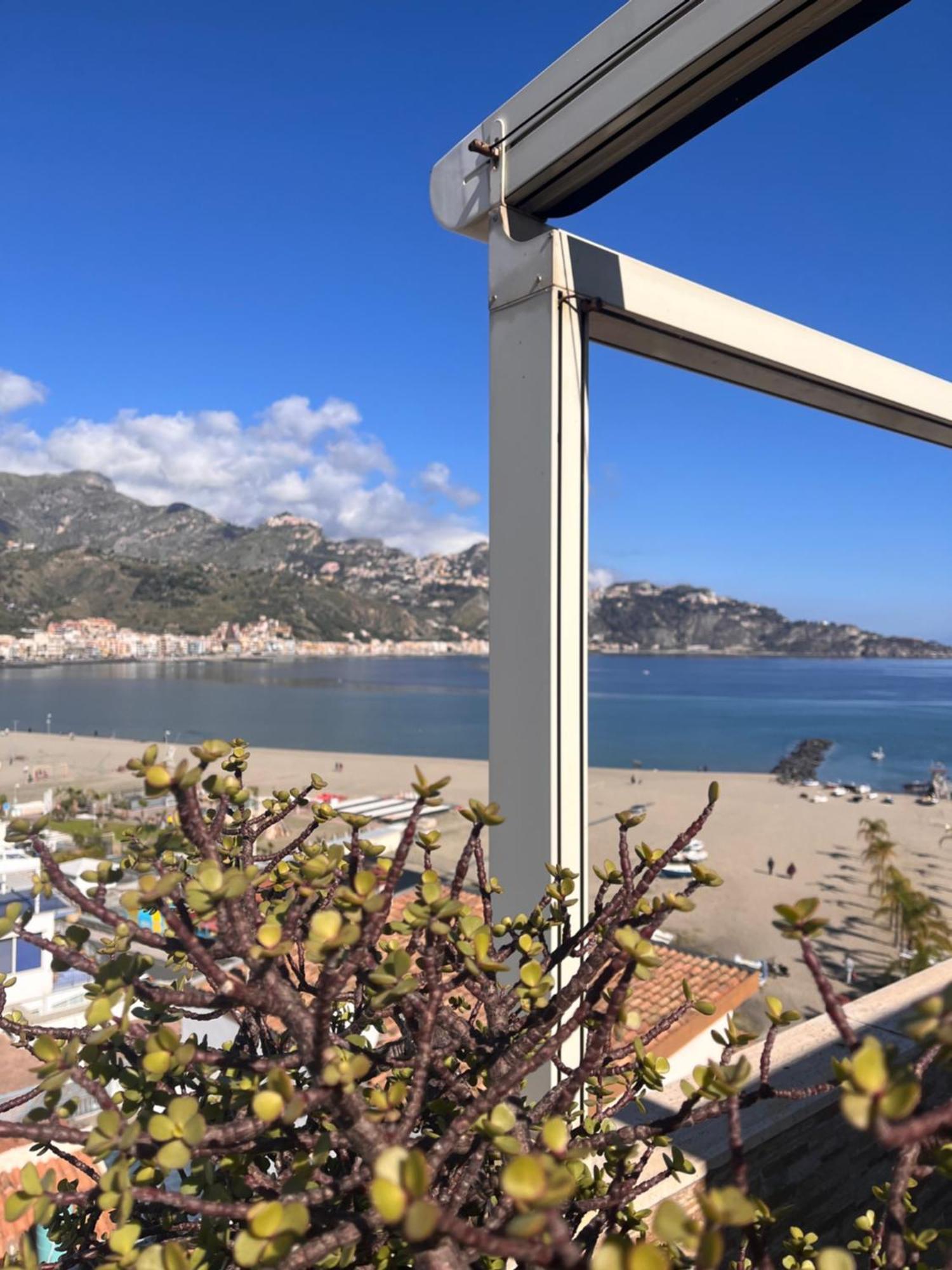 Apartmán Janeta Panoramic Loft Giardini Naxos Exteriér fotografie